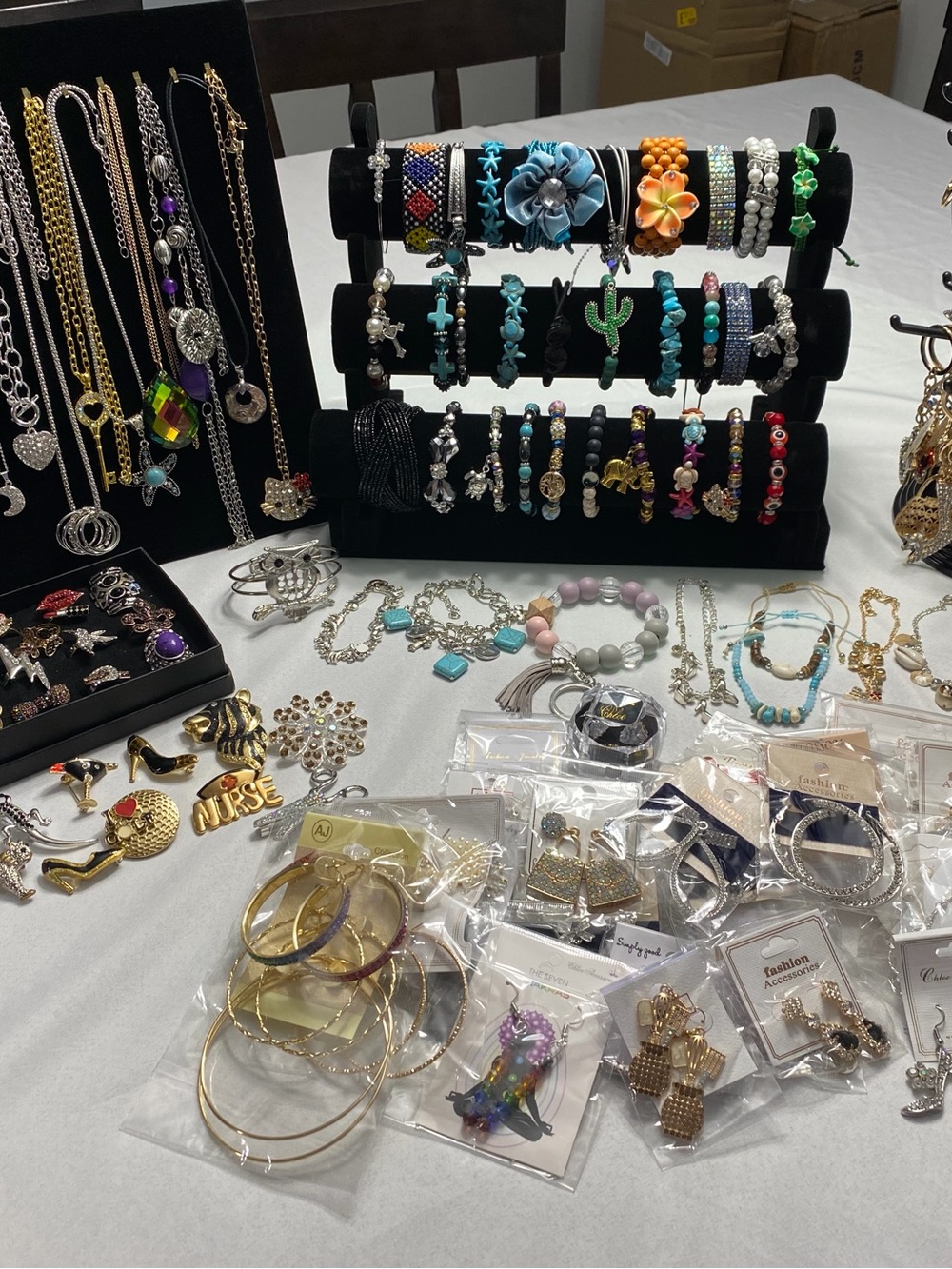 Boutique Inventory Closeout 100 Piece Fashion Jewelry Reseller Lot